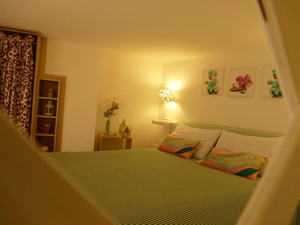 Casa Di Erminia Bed & Breakfast Naples Exterior photo